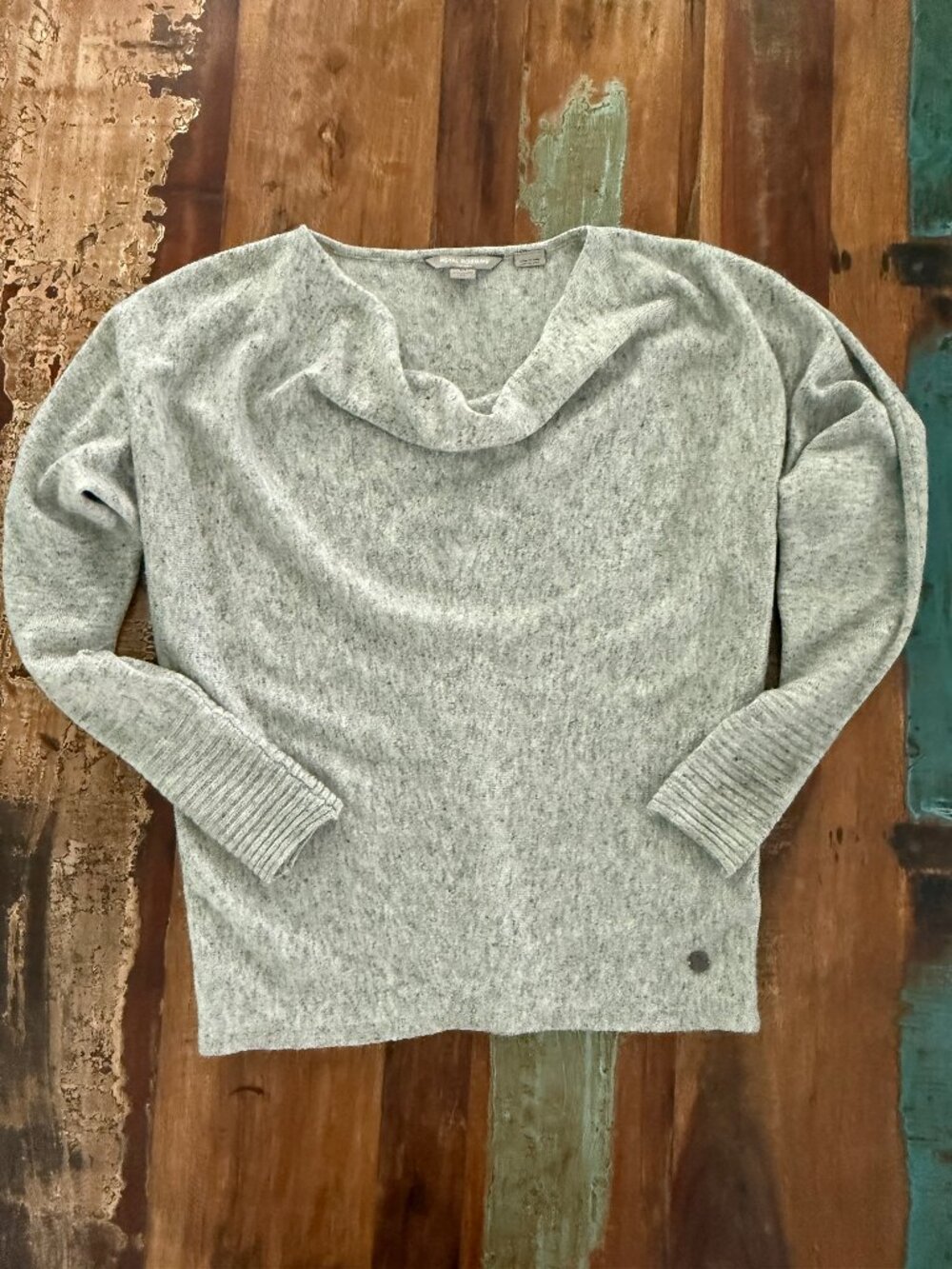 Royal Robbins Highlands Gray Merino Wool Blend Cowl Neck Sweater Size M